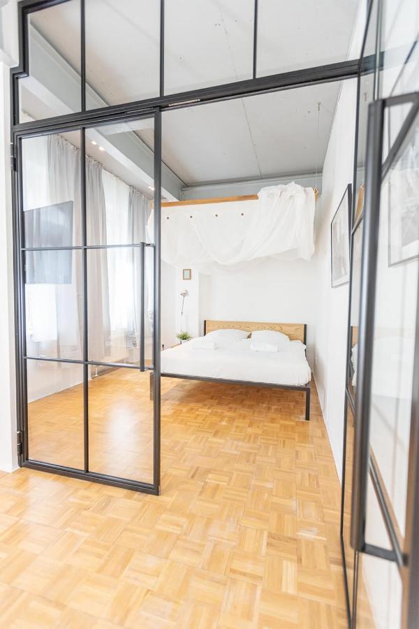 Boutique Lofts & Am Park Aparthotel